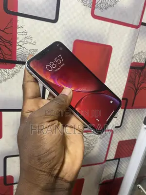 Apple iPhone XR 64 GB White