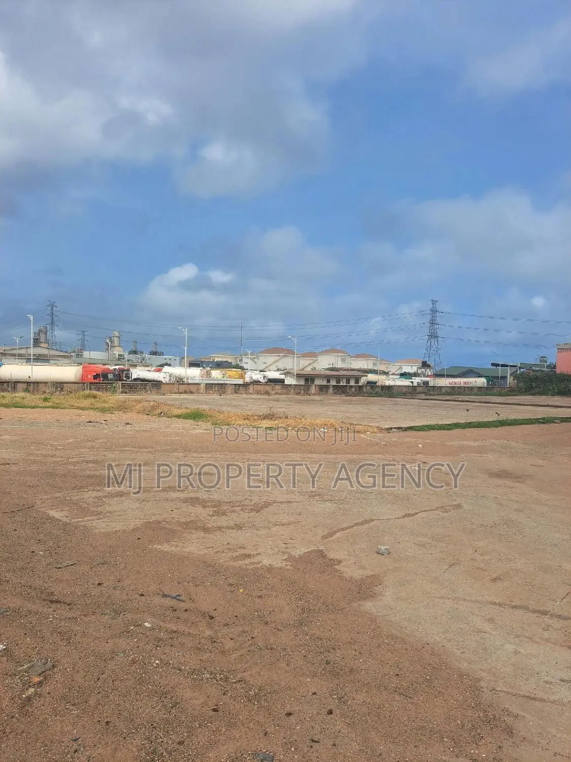 3200 SQM Warehouse With 7000sqm Open Space