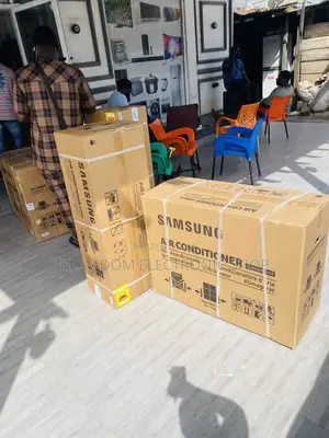 Brand New Samsung 2.5hp Split Type Air Conditioner(White).