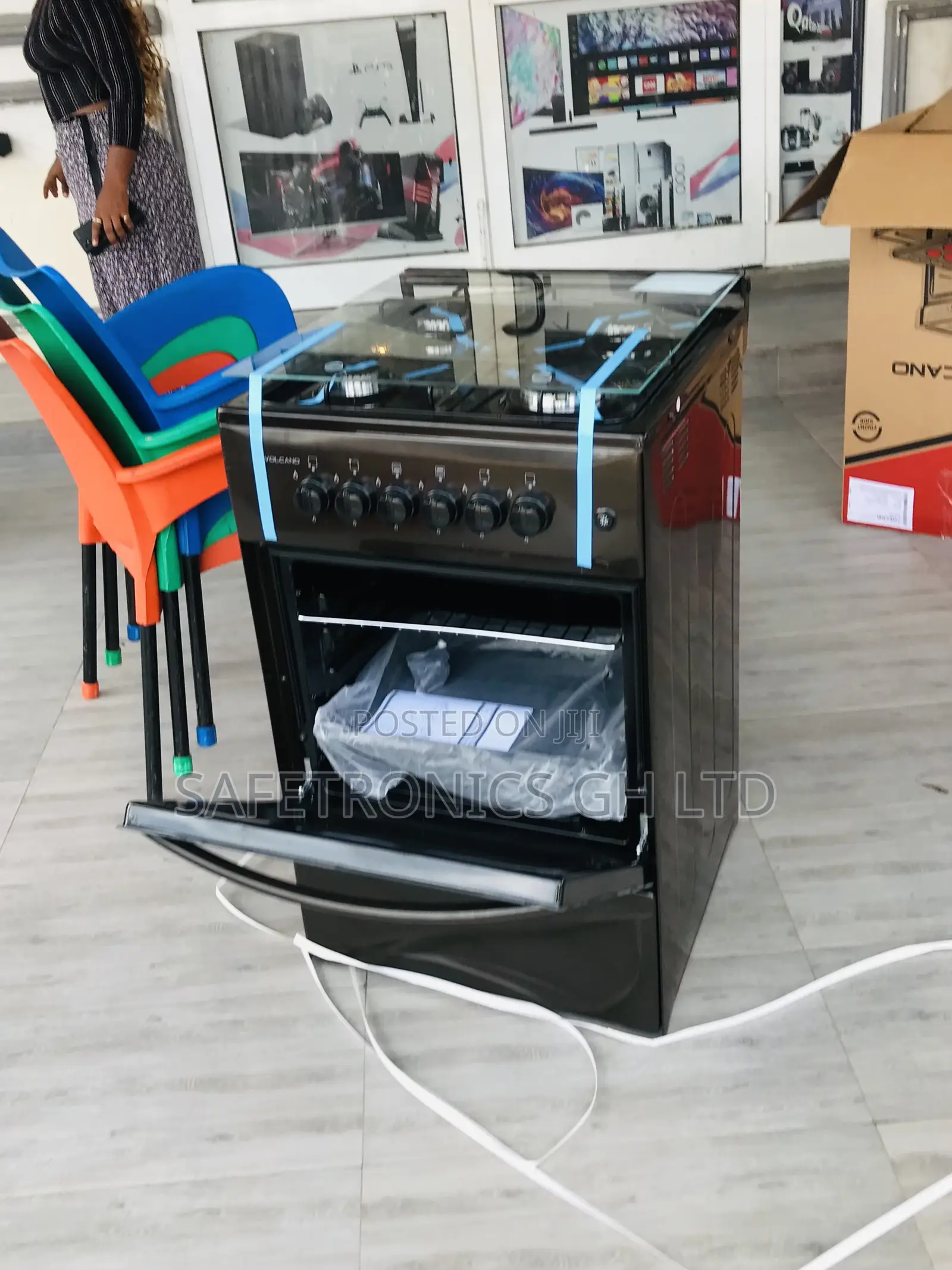 Essential 50x50 4 Gas Cooker Oven With Grill Volcano