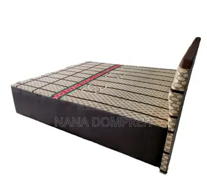 Inbuilt Queen Size Bed