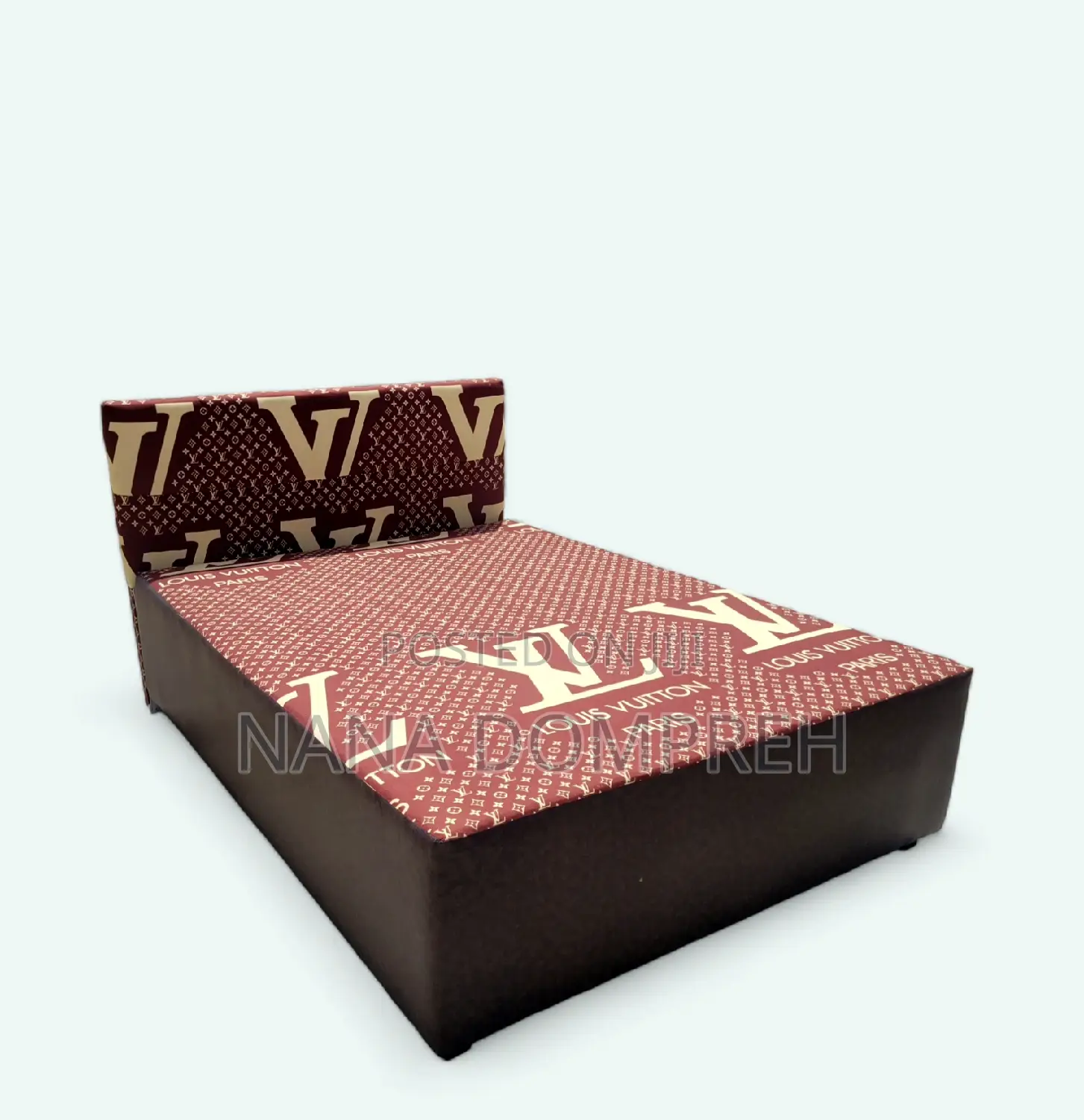 Inbuilt Double Bed