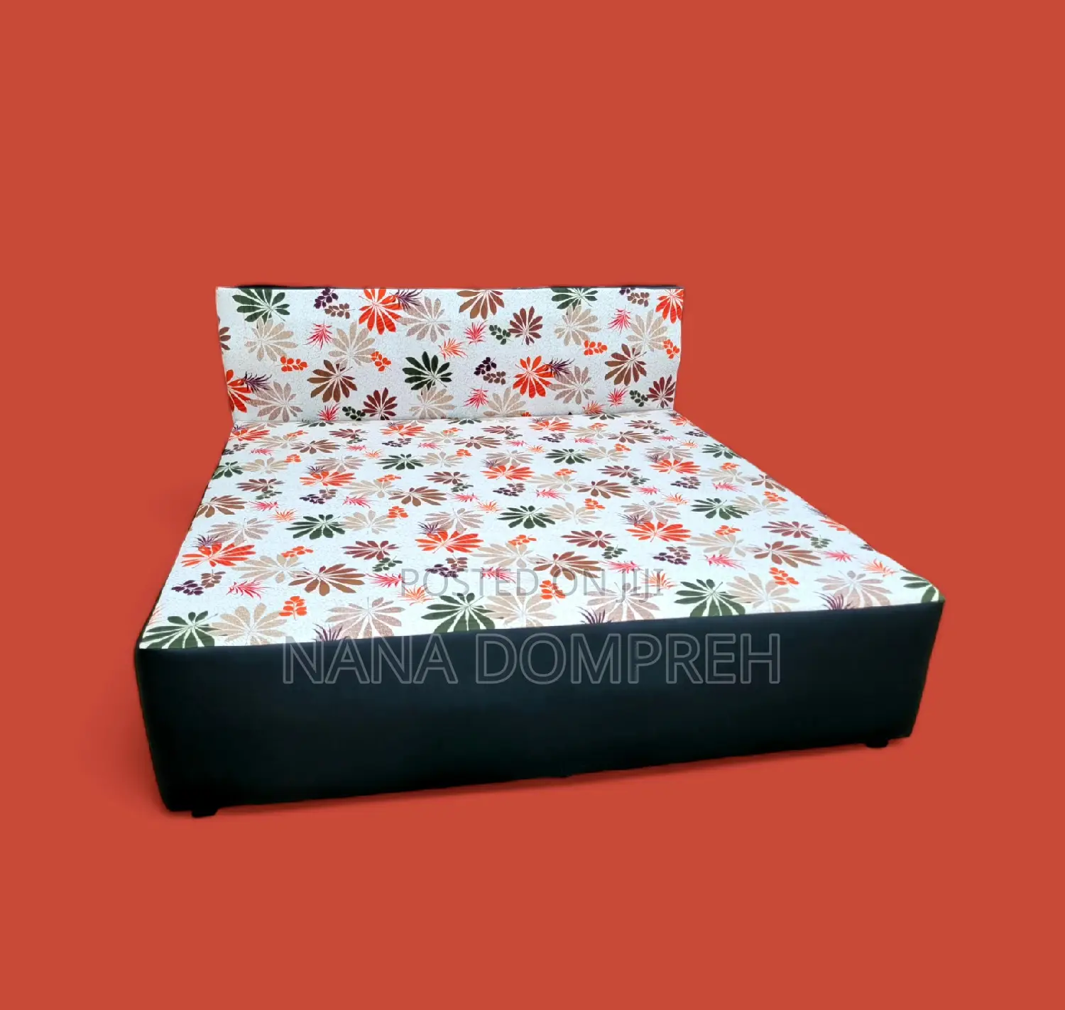 Inbuilt Queen Size Bed