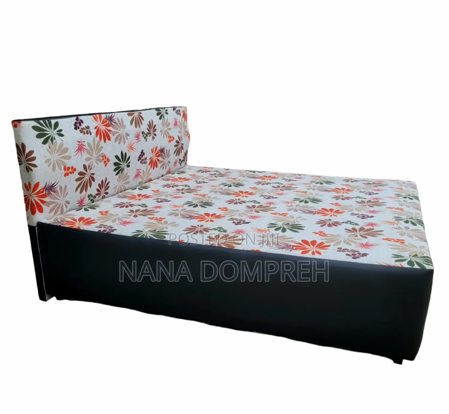 Inbuilt Queen Size Bed