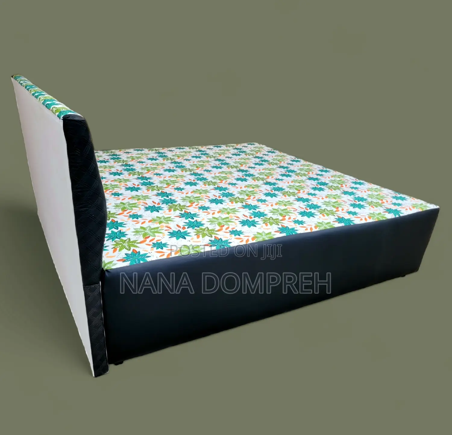 Inbuilt Queen Size Bed