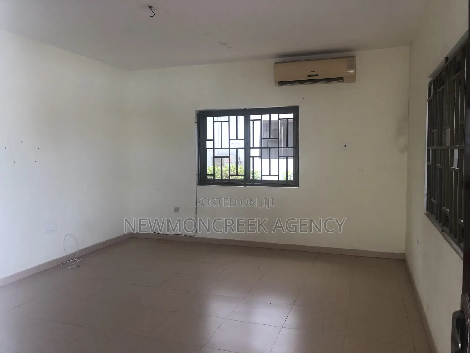 3bdrm Bungalow in Devtraco Estatesc25, Accra Metropolitan for sale