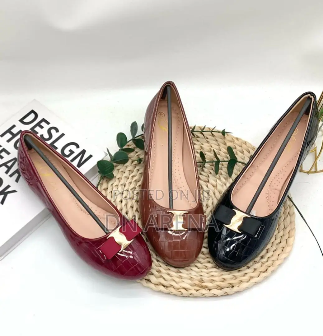 Easy Wear Ladies Flat Shoes Size 37 to 42