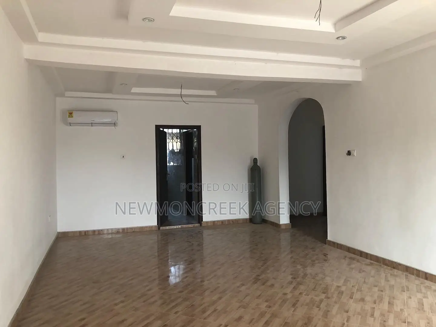 2bdrm Apartment in Oyarifa To Aburi, Accra Metropolitan for sale
