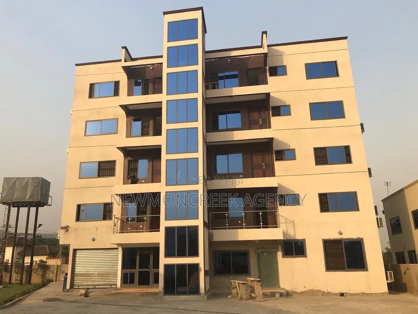 2bdrm Apartment in Oyarifa To Aburi, Accra Metropolitan for sale