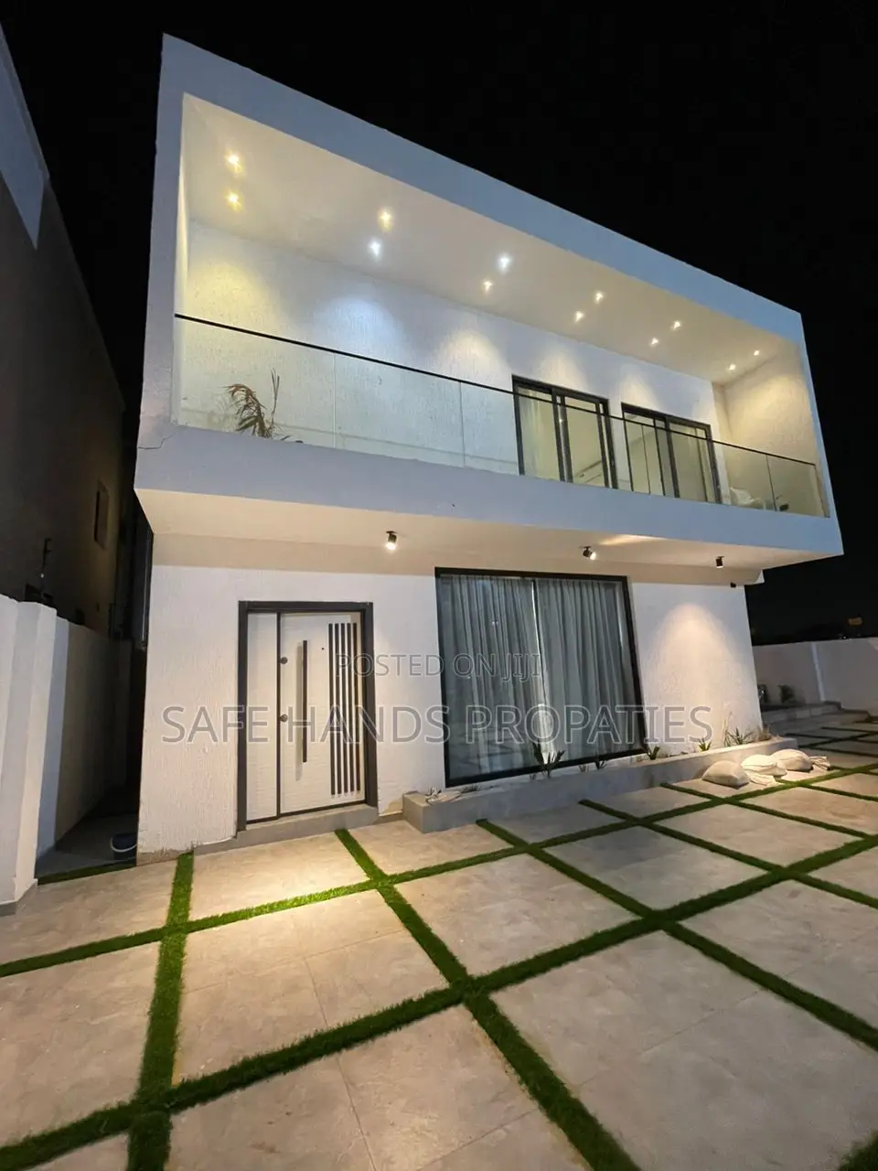 4bdrm House in Adenta, Accra Metropolitan for sale