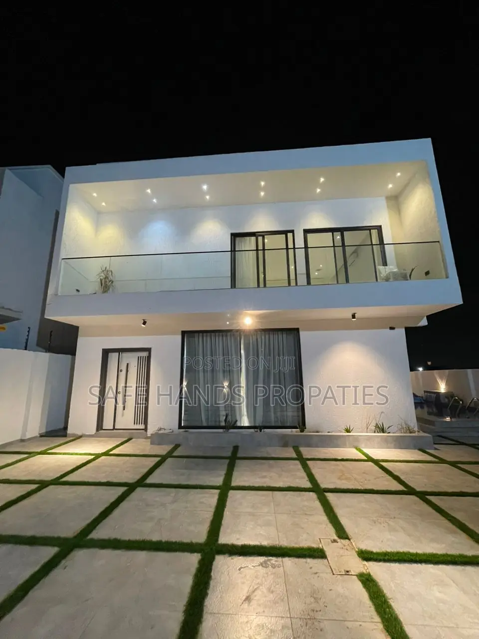 4bdrm House in Adenta, Accra Metropolitan for sale