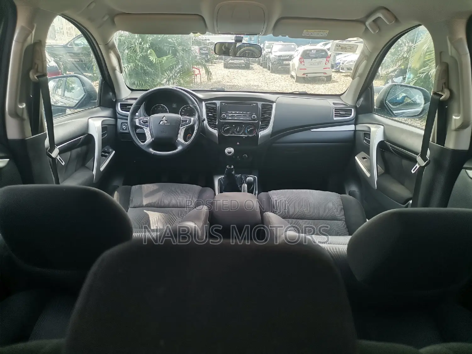 Mitsubishi Pajero 2020 Silver