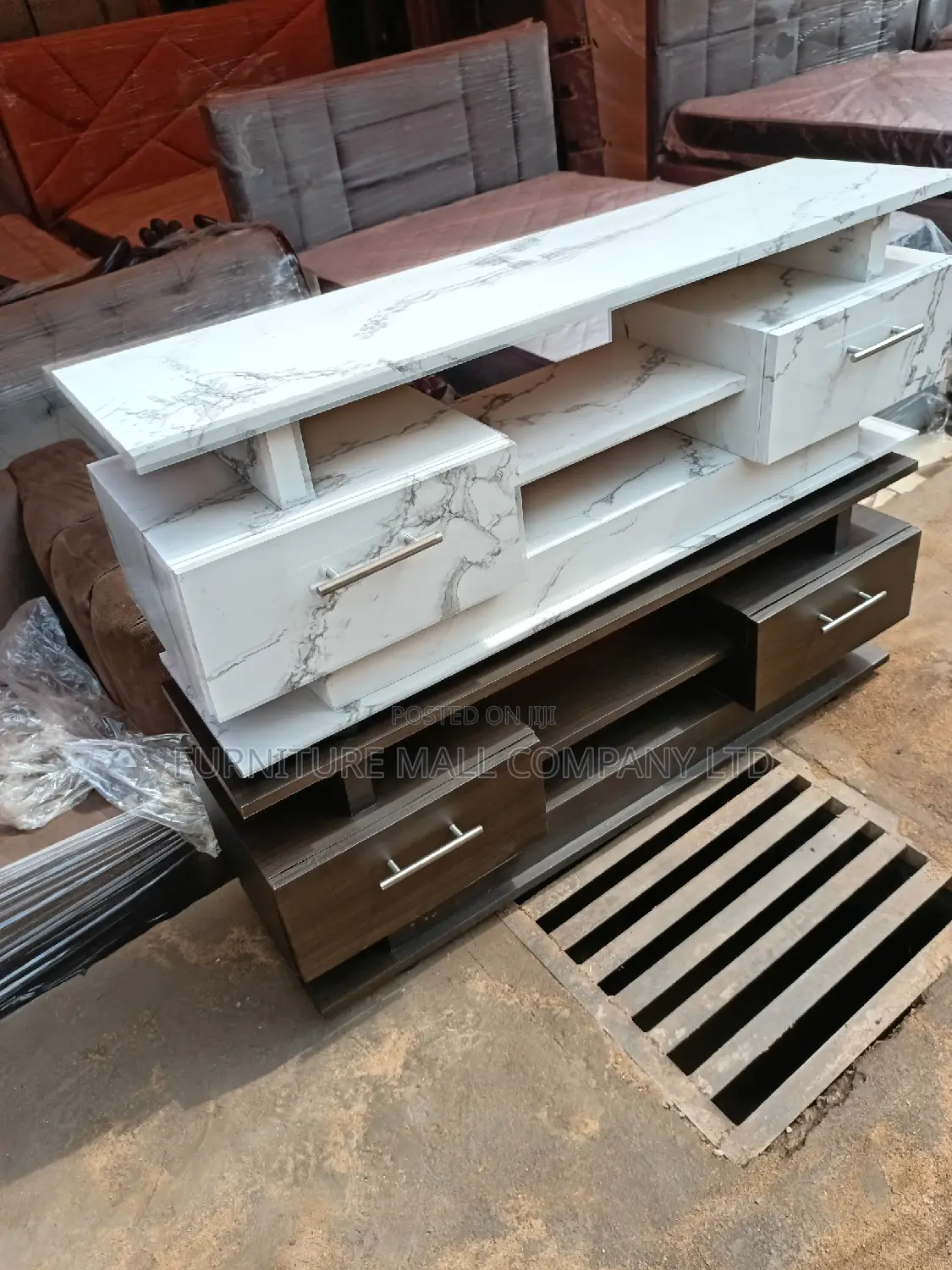 Great Mobile TV Stand Available as Seen. Free Delivr