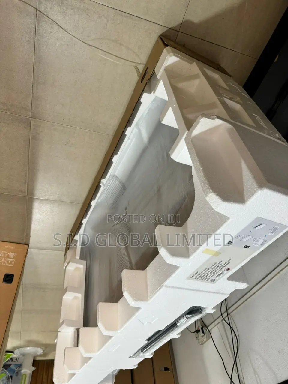 Dazzling Samsung QA65LS01BAUXZN QLED Television 65inch