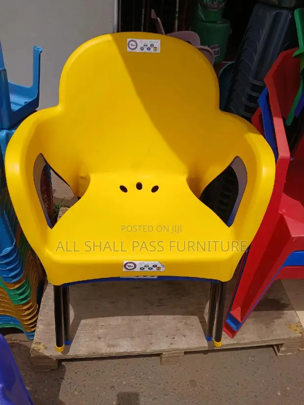 Obolo Plastic Chair