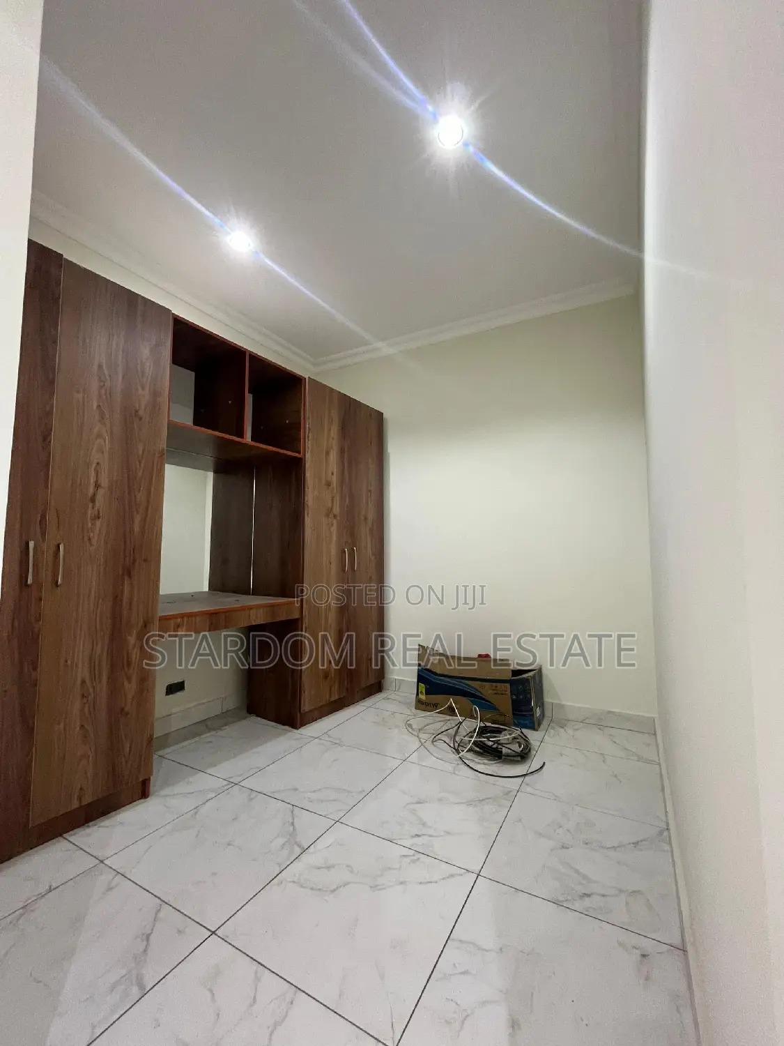 5bdrm Duplex in East Legon for rent