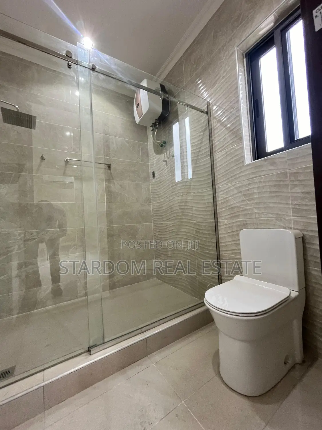 5bdrm Duplex in East Legon for rent