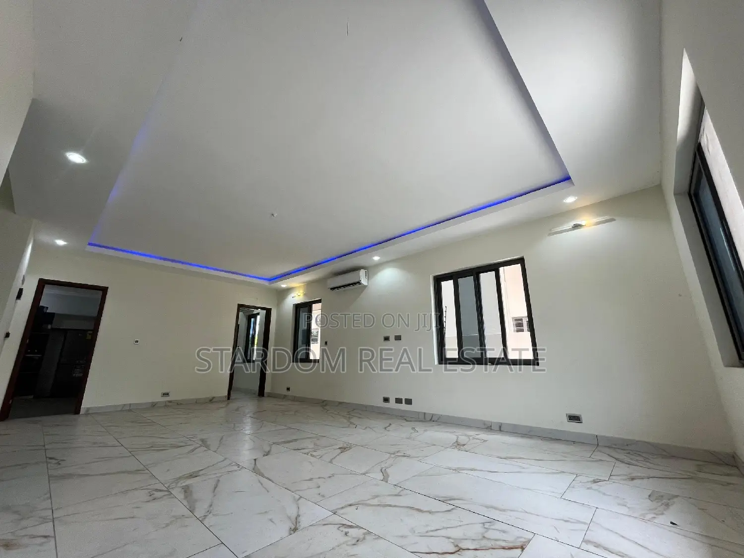 5bdrm Duplex in East Legon for rent