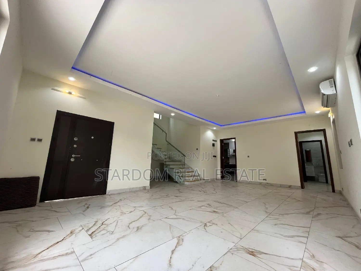 5bdrm Duplex in East Legon for rent
