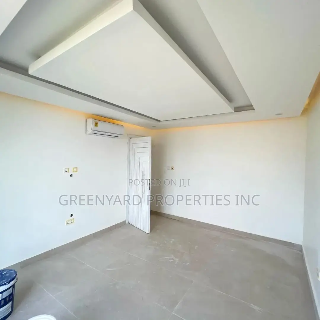 2bdrm Townhouse/Terrace in Ashaley Botwe for sale