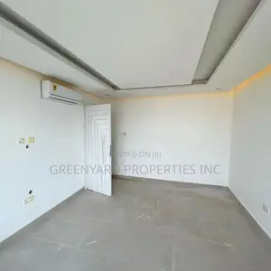 2bdrm Townhouse/Terrace in Ashaley Botwe for sale