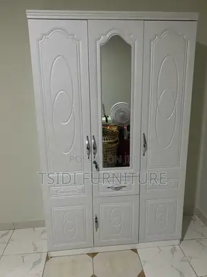 Quality Three Door Wardrobe
