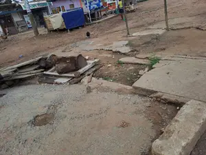 Land By Road To Let