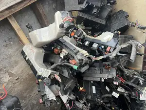 Toyota Corolla Vibe Matrix 2003:2008 Engine Fuseboard