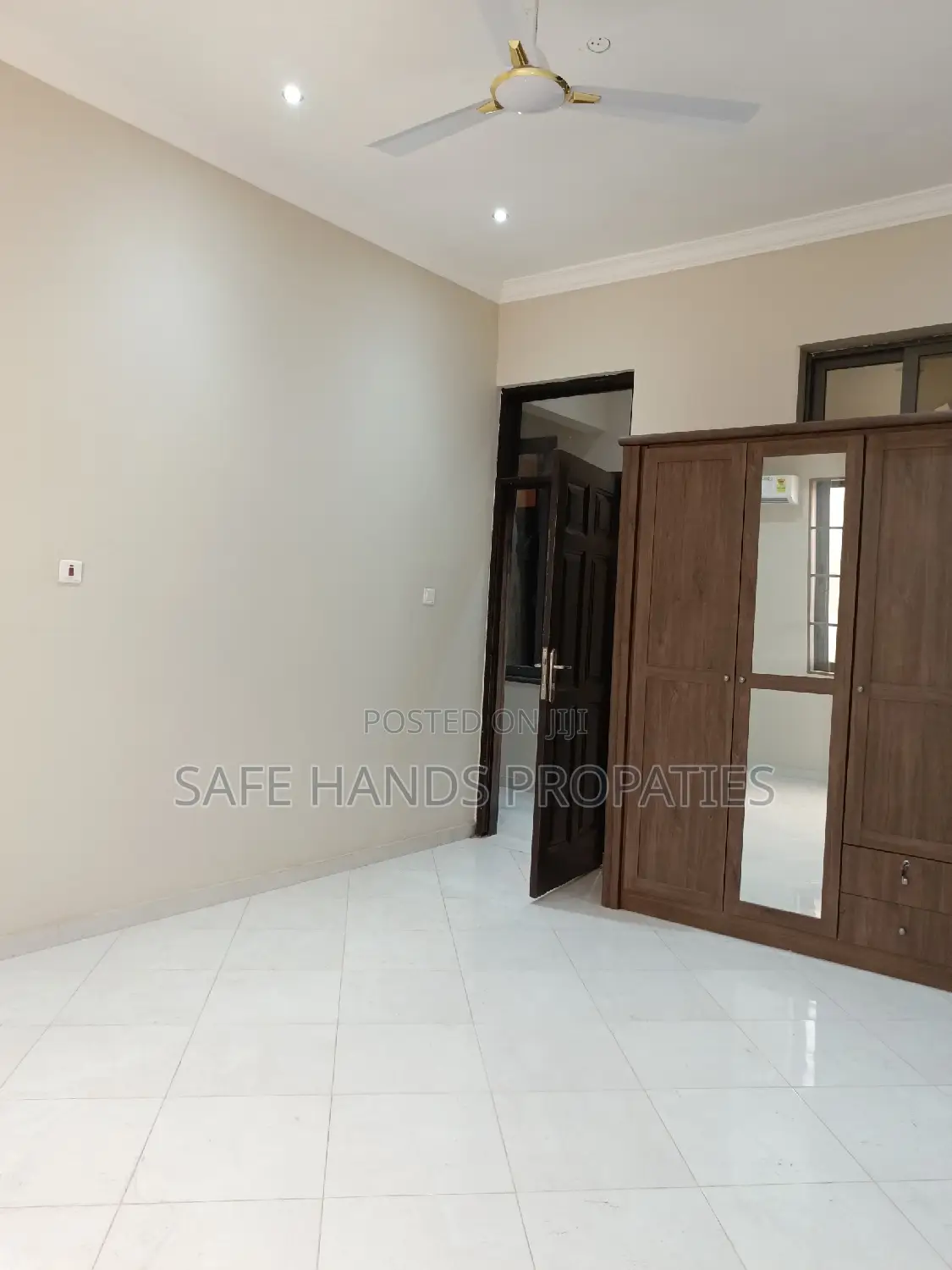 4bdrm House in West Trasacco, Accra Metropolitan for rent