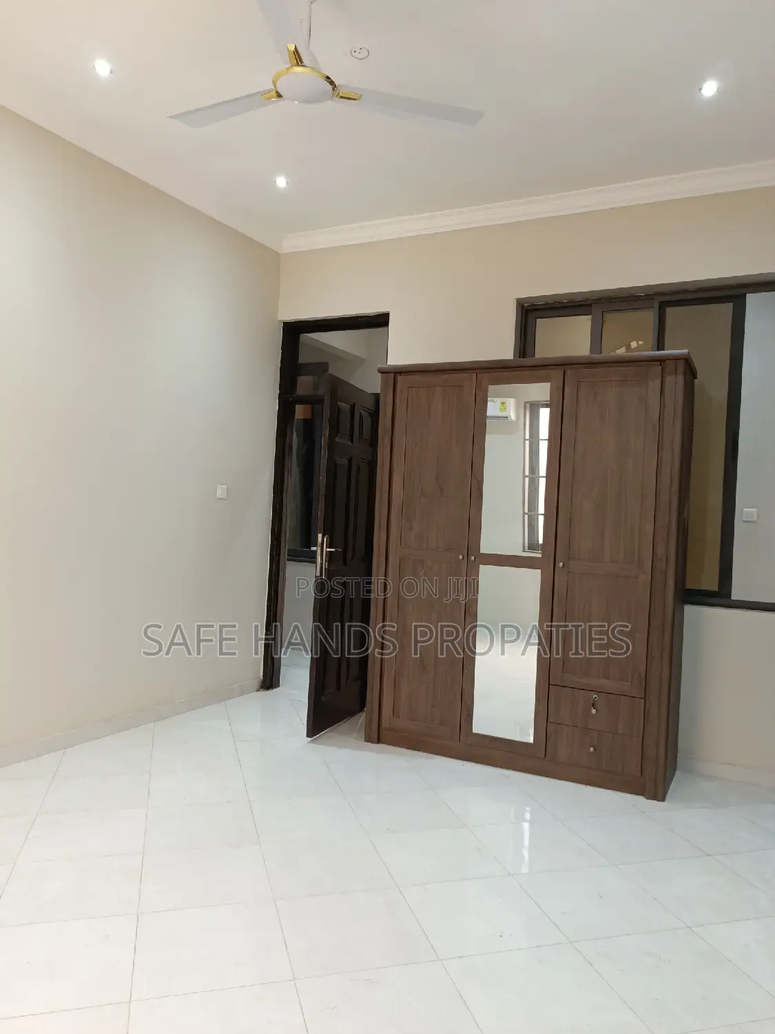 4bdrm House in West Trasacco, Accra Metropolitan for rent