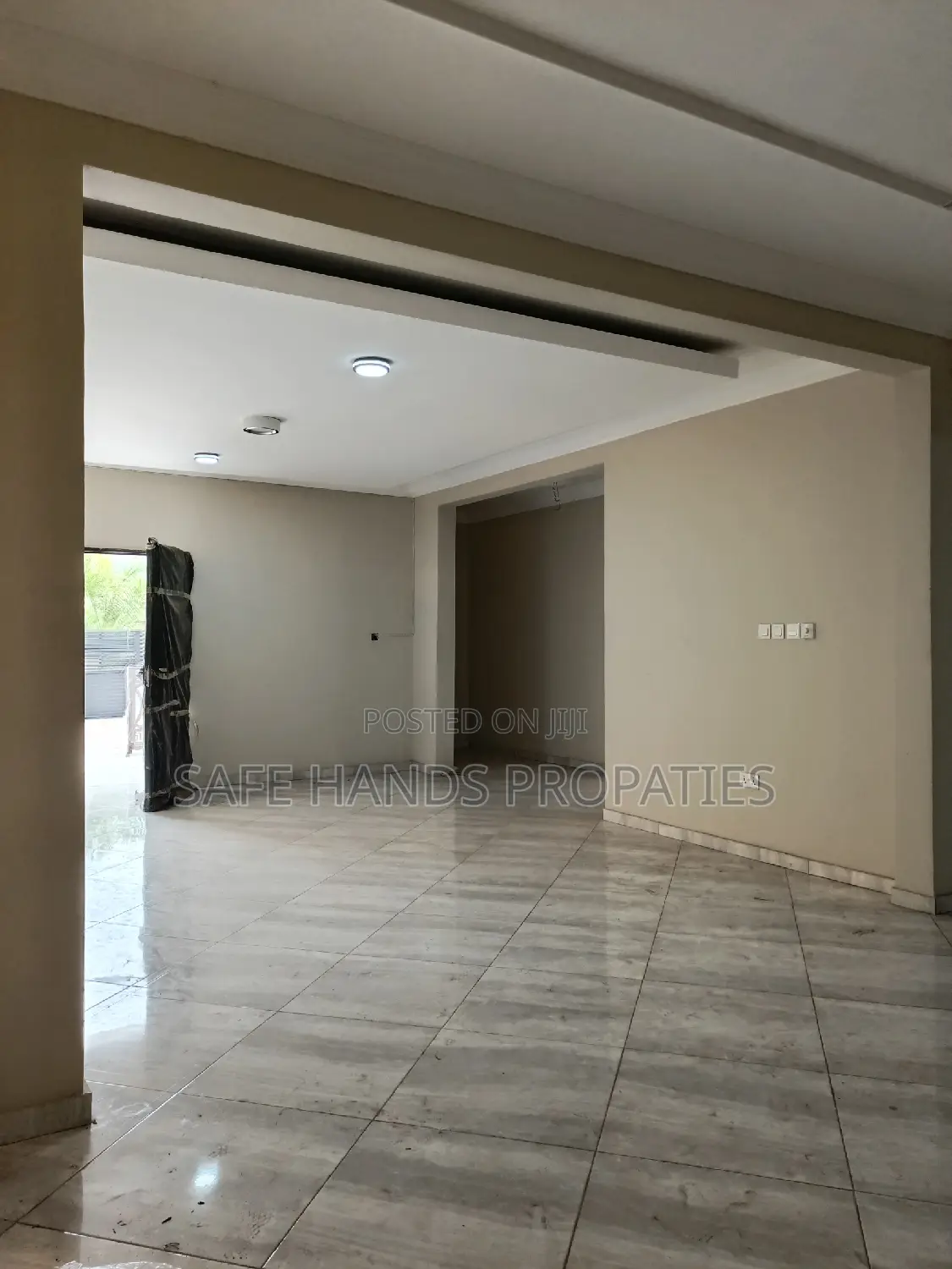 4bdrm House in West Trasacco, Accra Metropolitan for rent