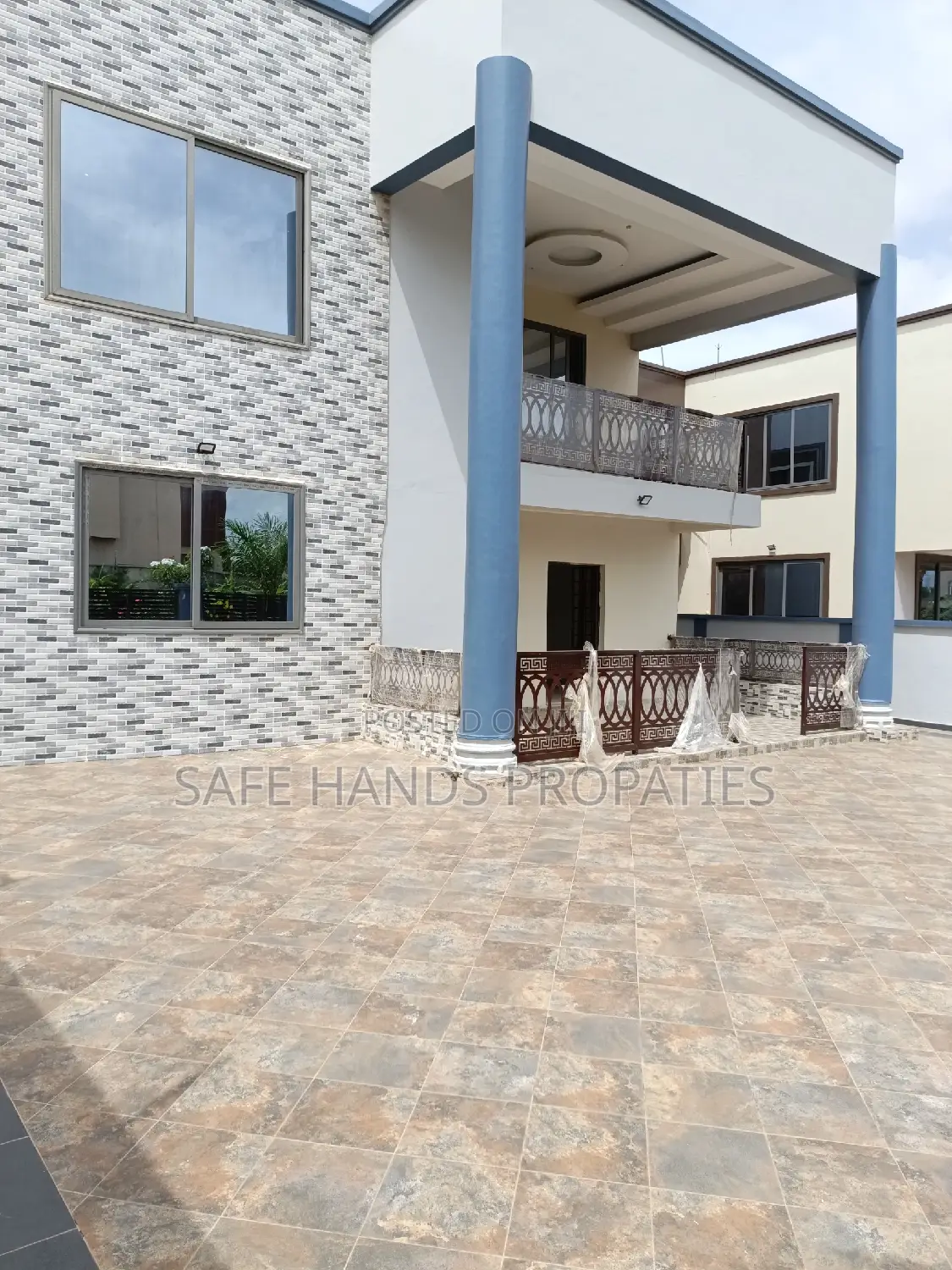 4bdrm House in West Trasacco, Accra Metropolitan for rent