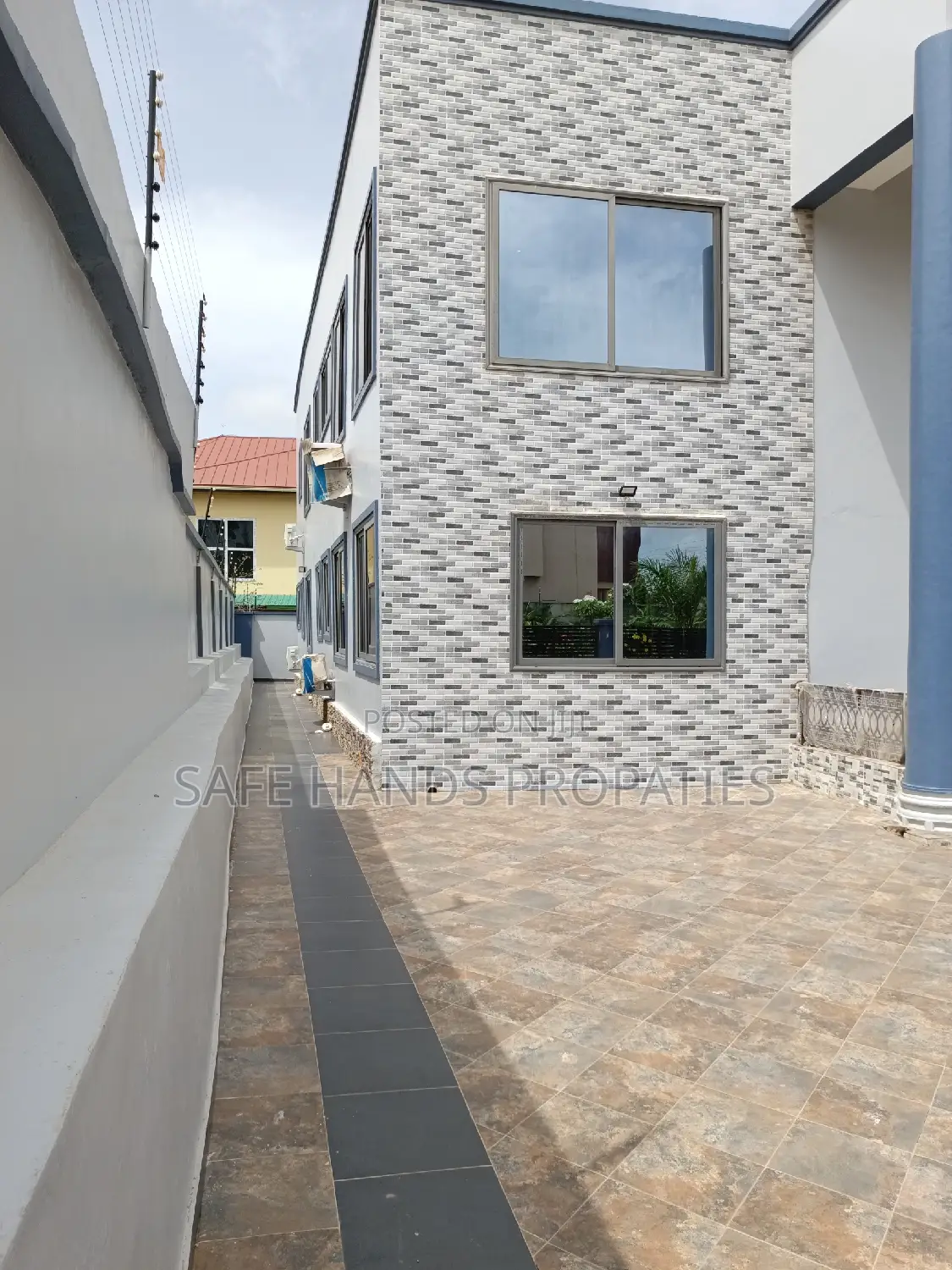 4bdrm House in West Trasacco, Accra Metropolitan for rent