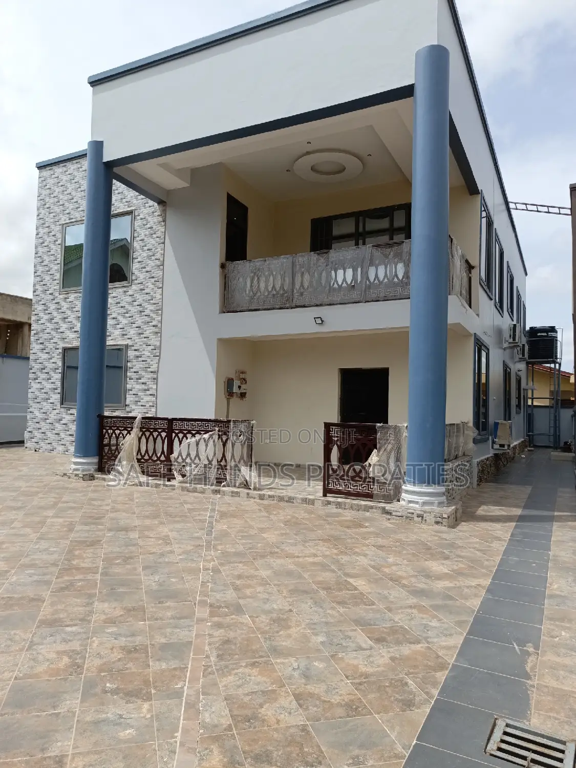 4bdrm House in West Trasacco, Accra Metropolitan for rent
