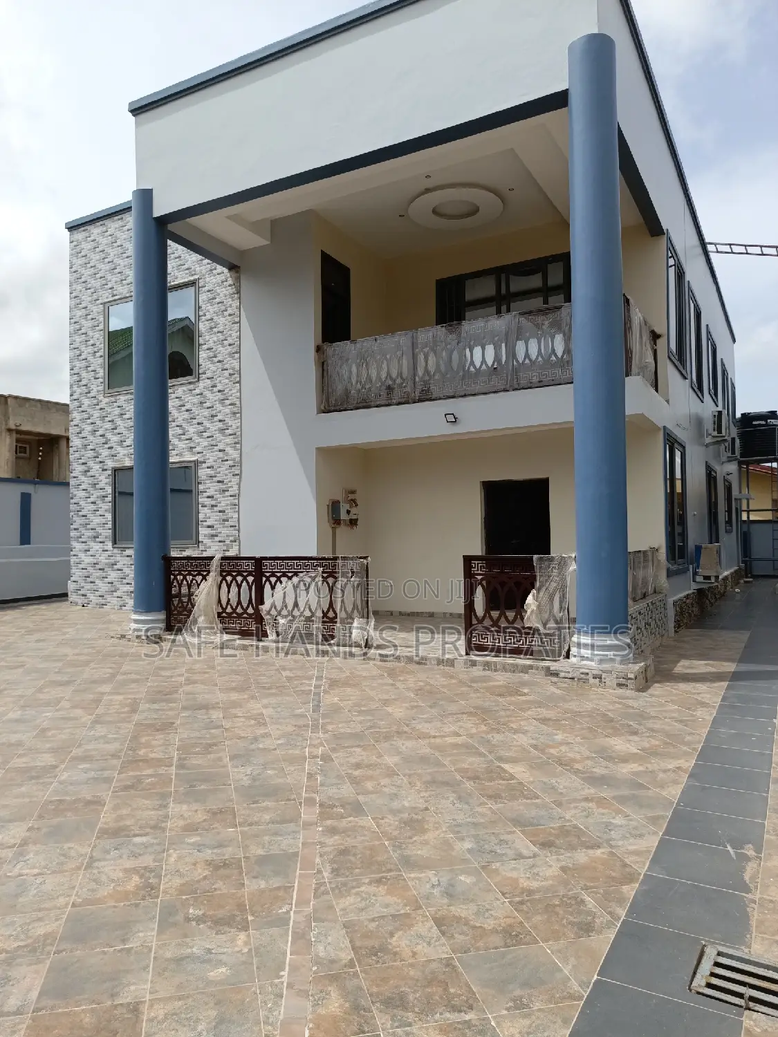 4bdrm House in West Trasacco, Accra Metropolitan for rent