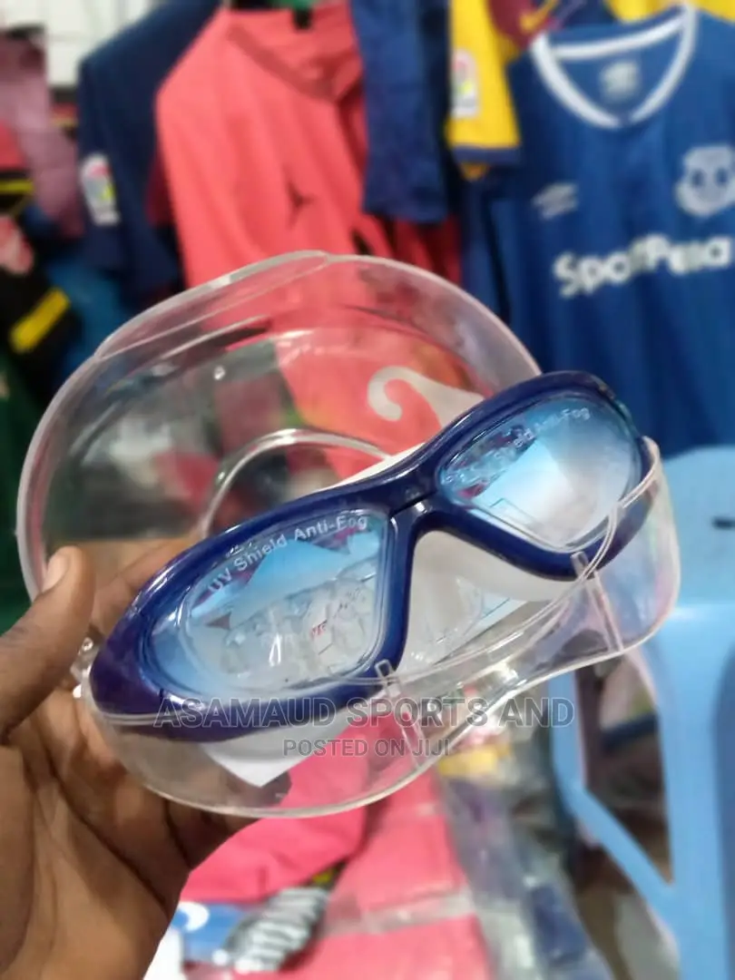 Original Swimming Goggles At Cool Price