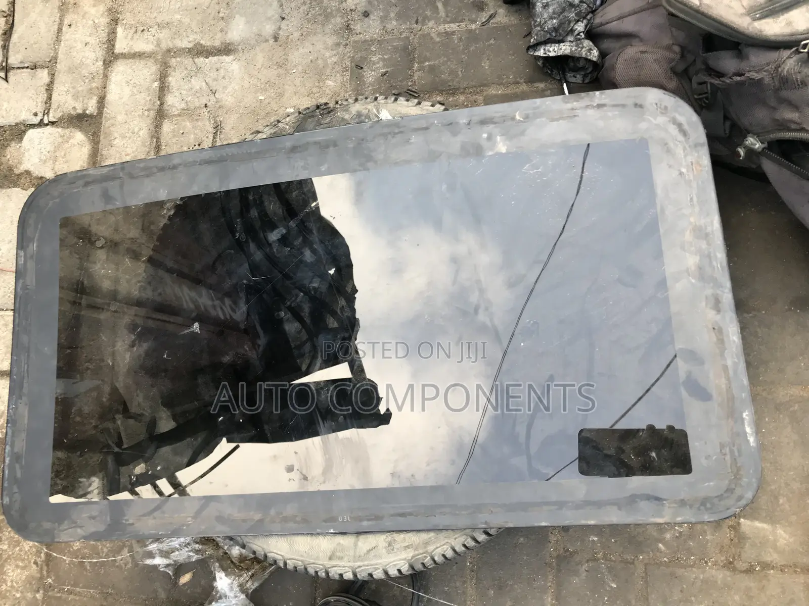 Toyota Corolla 2014 Sunroof Glass