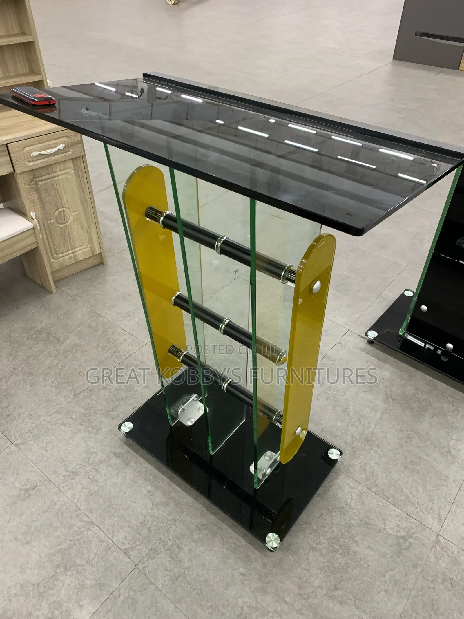 Glass Pulpit