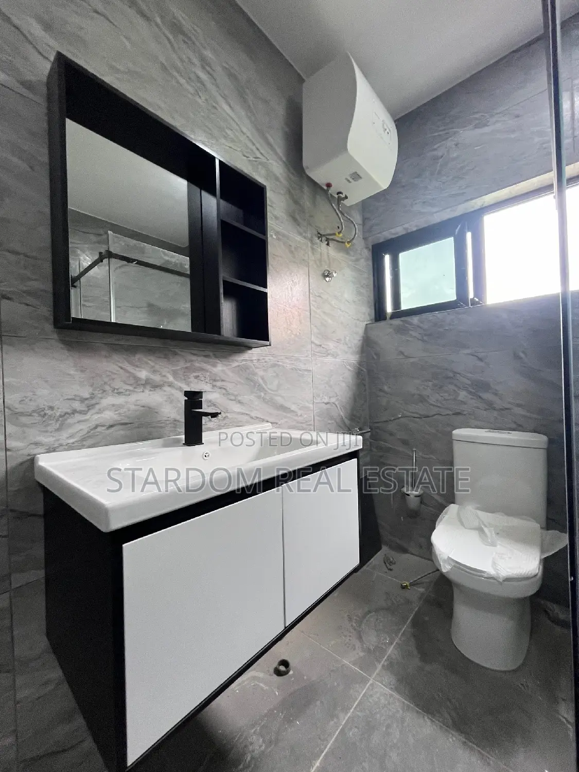 4bdrm Duplex in East Legon for rent