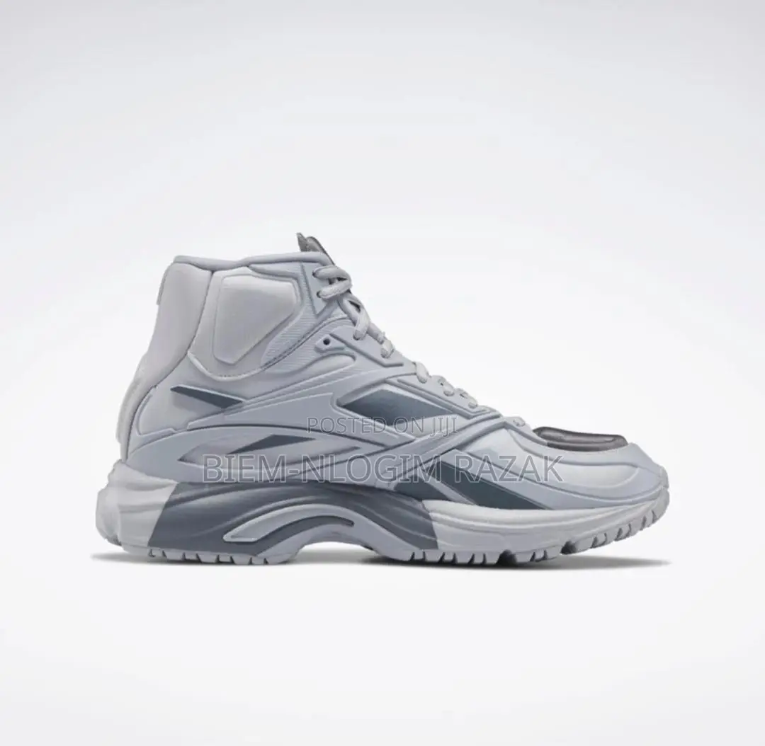 High Quality Branded Reebok Sneakers Available in Stock