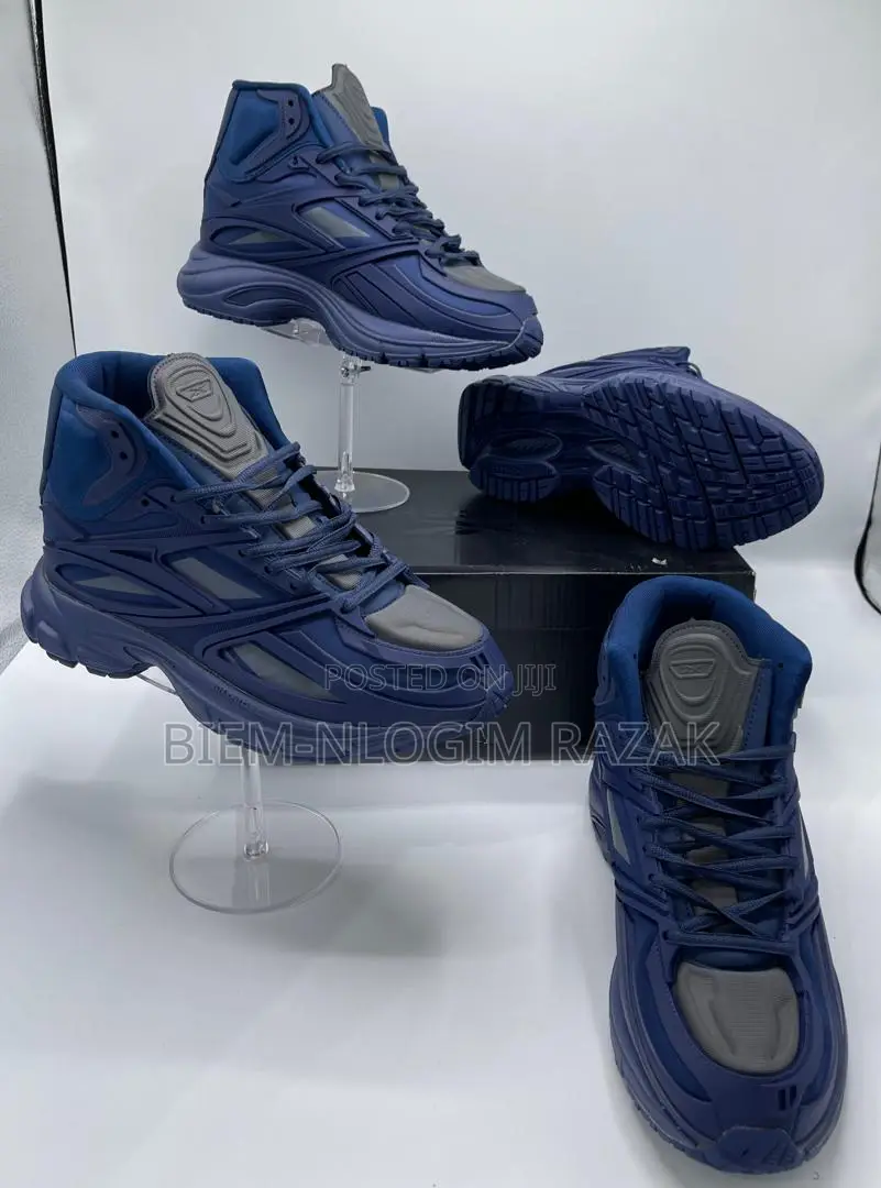 High Quality Branded Reebok Sneakers Available in Stock