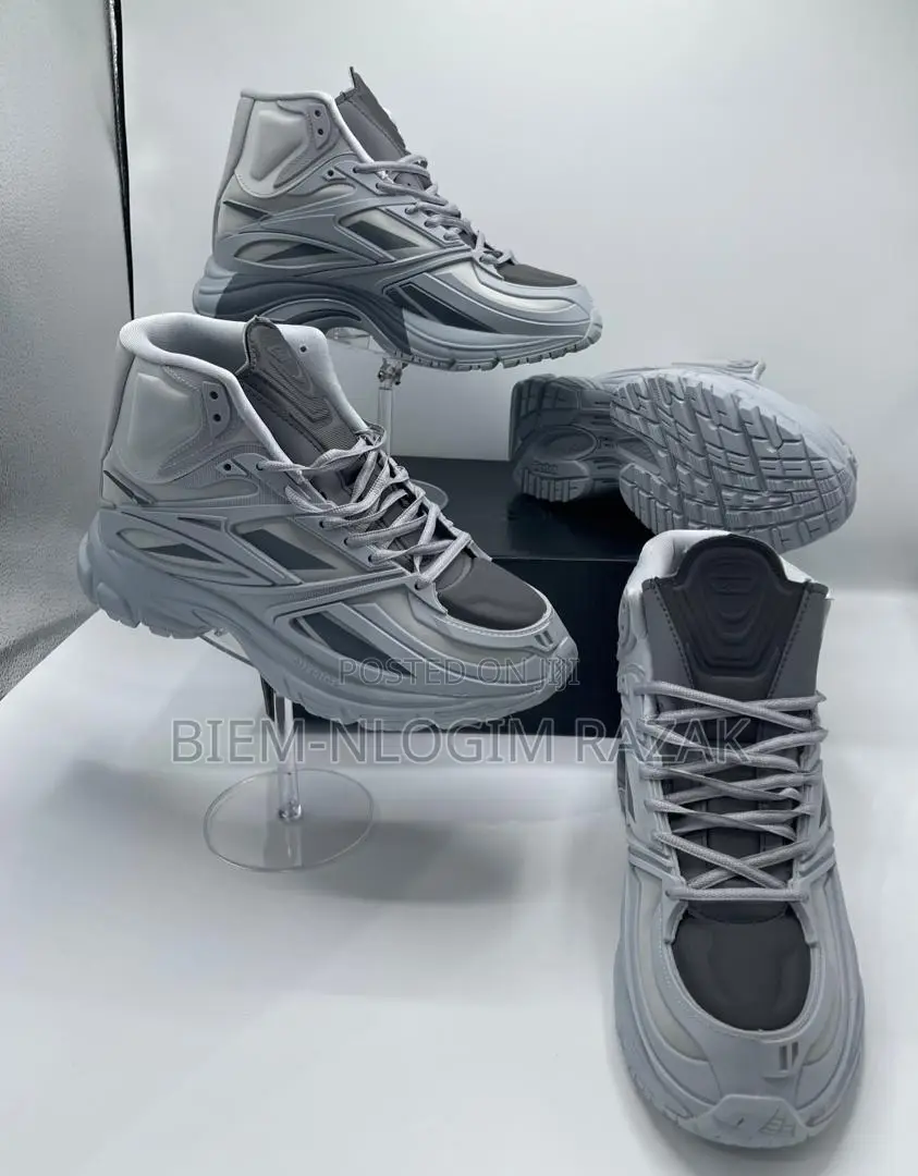 High Quality Branded Reebok Sneakers Available in Stock