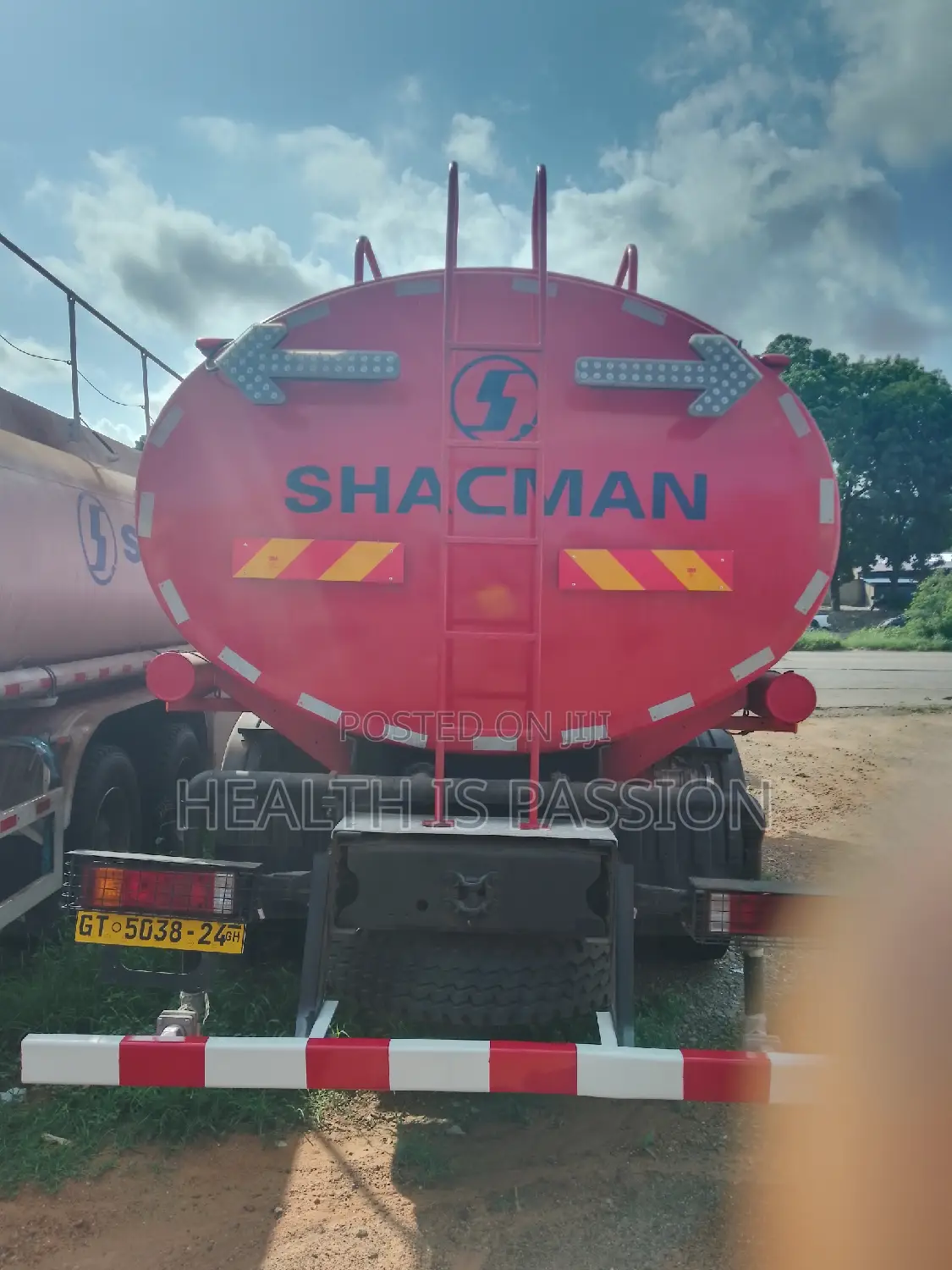 Brand New SHACMAN Water Tanker Truck 20,000liter for Sale.