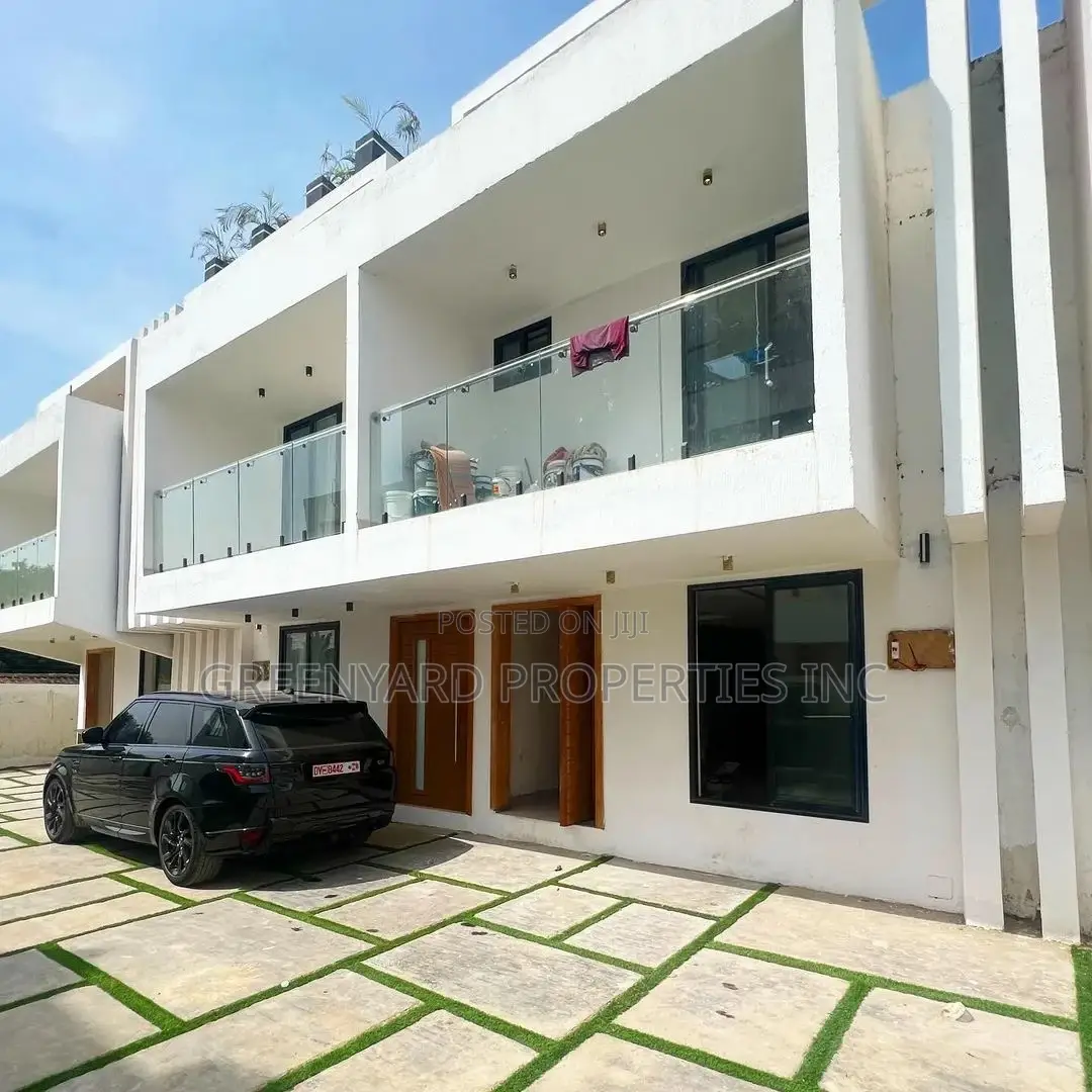 2bdrm Townhouse/Terrace in Ashaley Botwe for sale