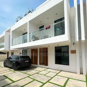 2bdrm Townhouse/Terrace in Ashaley Botwe for sale