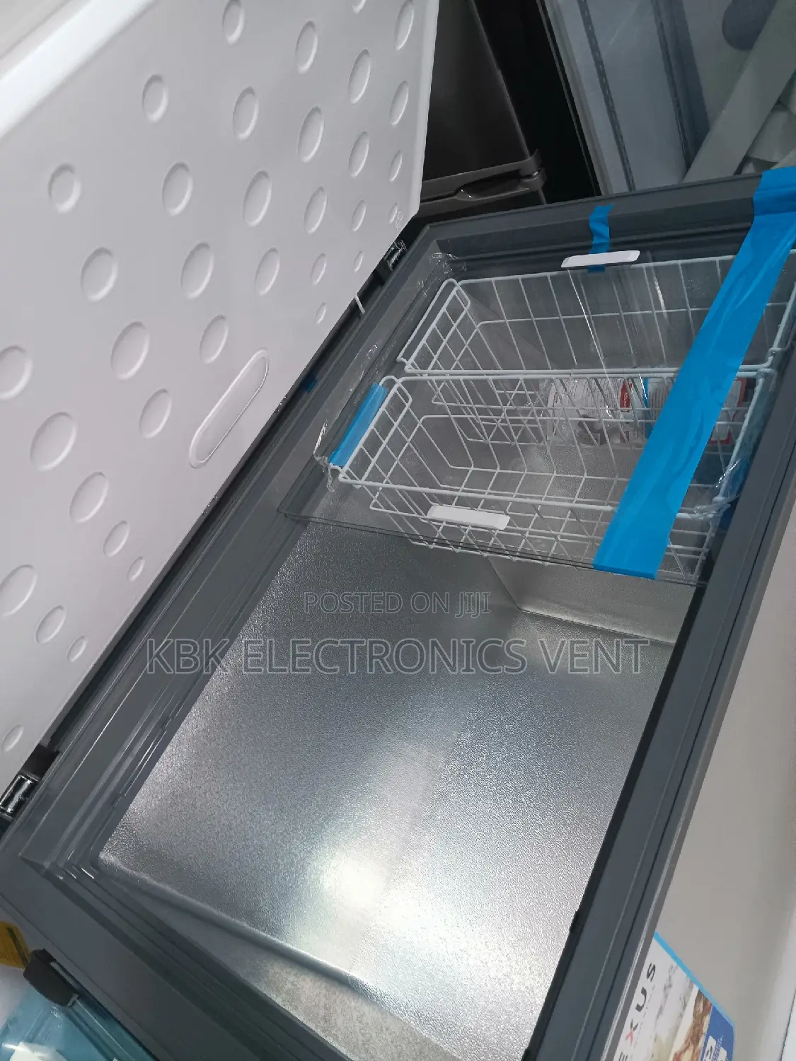 Nexus 320liter Chest Freezer With Glass Cover