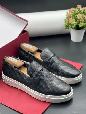 Ferragamo Low Black Leather Sneakers