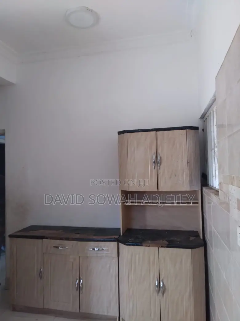 2bdrm Apartment in Malik, Teshie for rent