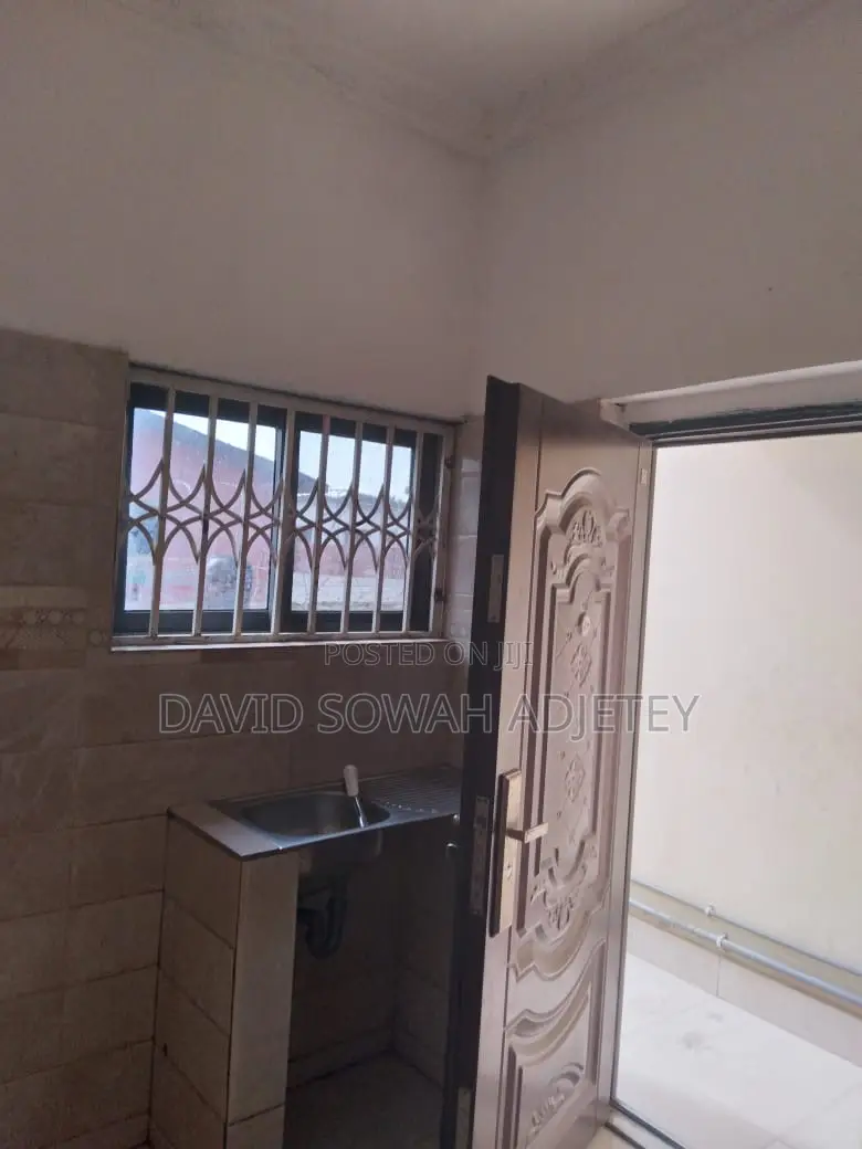 2bdrm Apartment in Malik, Teshie for rent