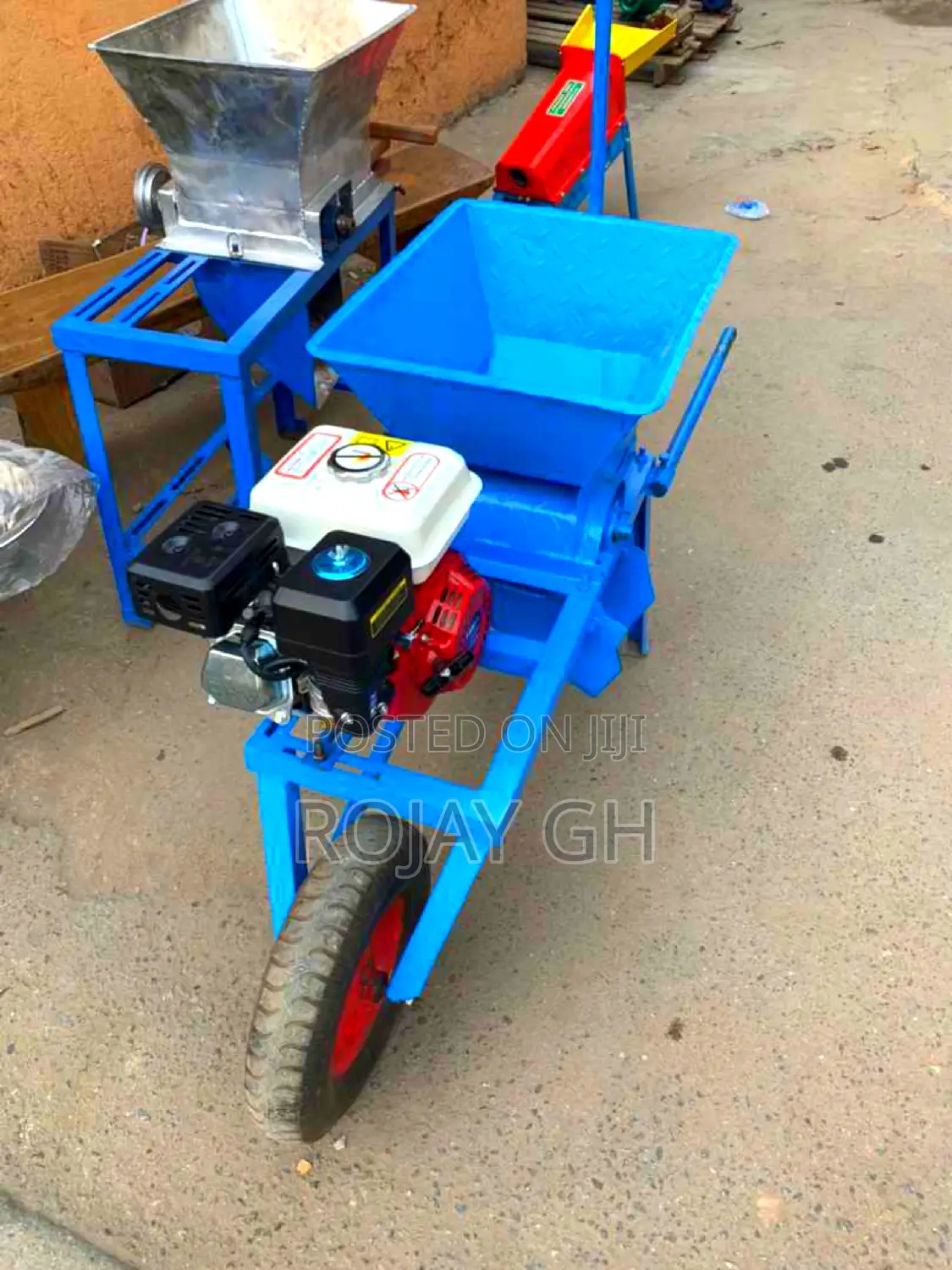 Cassava/Coconut Grinding Machine